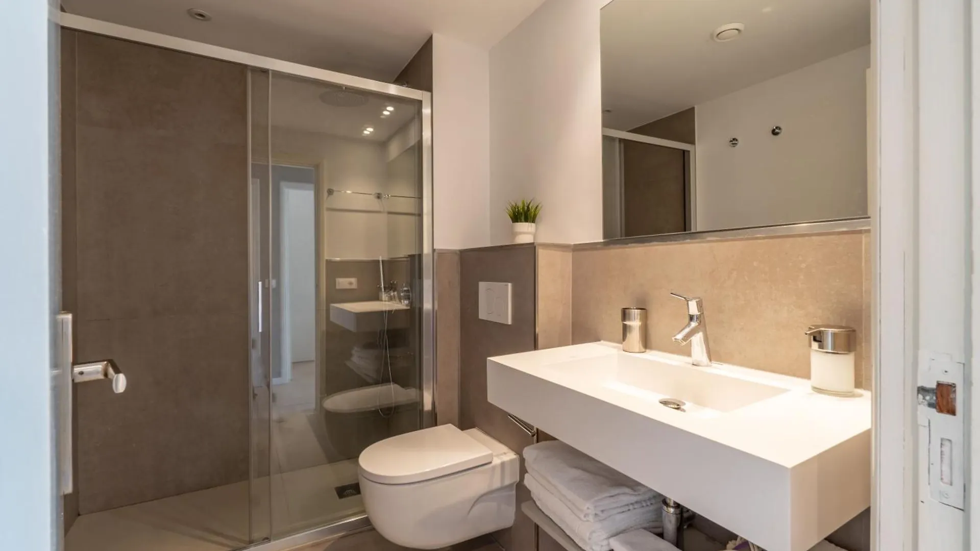 Ponent Cala Ratjada Apartments B 0*, Cala Ratjada (Mallorca)